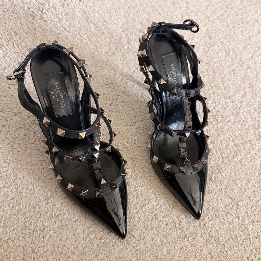 Valentino Garavani Black Patent Rockstud Heels